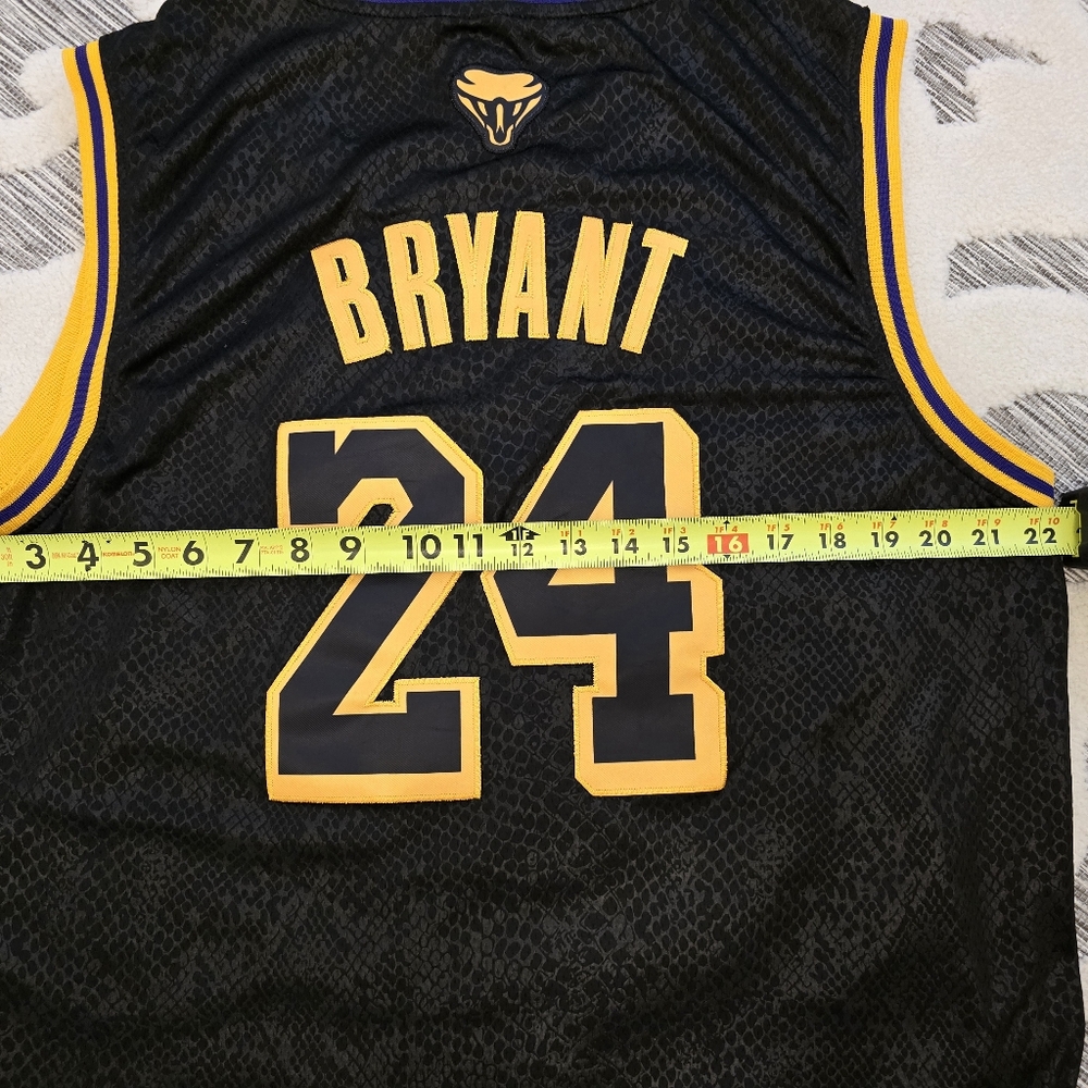Kobe Bryant 'MAMBA' NBA jersey - Picture 10 of 15